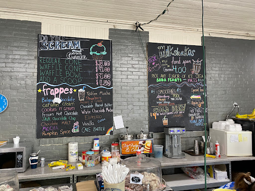 Dessert Shop «Sweet Shoppe Dessert Cafe», reviews and photos, 100 S Lincoln Blvd, Hodgenville, KY 42748, USA