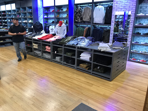 Shoe Store «Shiekh Shoes», reviews and photos, 1900 N Long Beach Blvd, Compton, CA 90221, USA