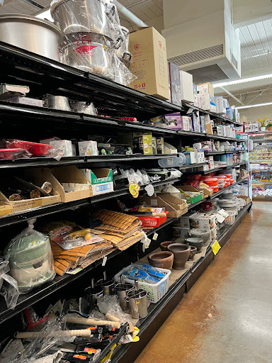 Asian Grocery Store «Lily Market», reviews and photos, 11001 NE Halsey St, Portland, OR 97220, USA
