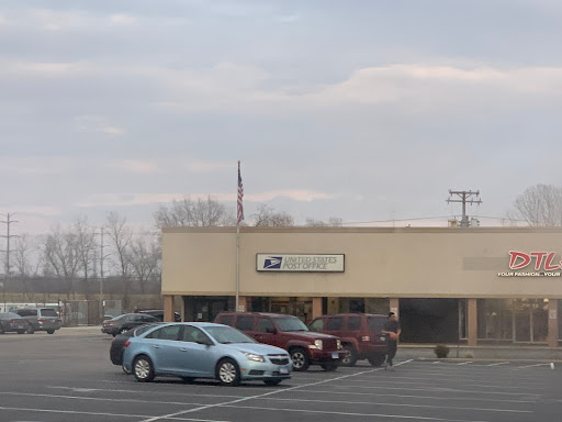 Post Office «United States Postal Service», reviews and photos, 1519 N Lewis Ave, Waukegan, IL 60085, USA