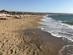 Photo de Winses beach partiellement zone de villégiature