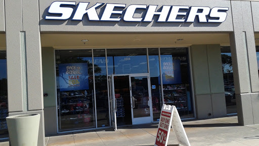 Shoe Store «SKECHERS Factory Outlet», reviews and photos, 1251-53 Marina Ct, San Leandro, CA 94577, USA