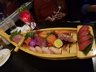 Maguro Sushi & Steak House