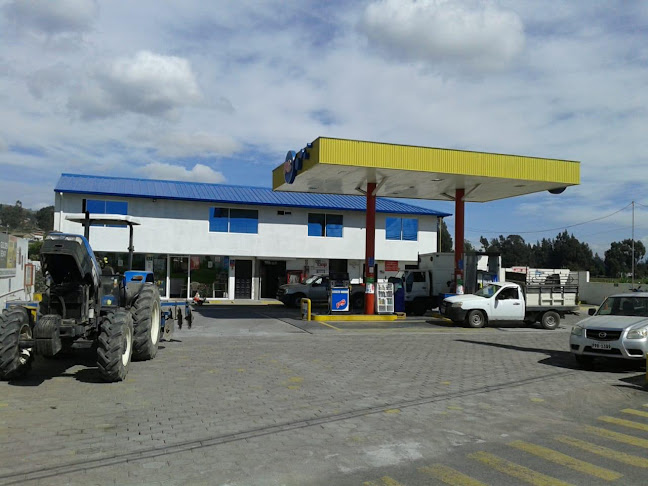 Opiniones de Estación de Servicios Petroleos y Servicios Mulalillo en Antonio José Holguin - Gasolinera