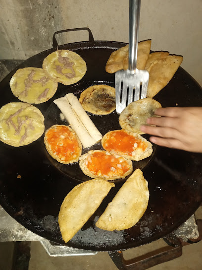 ANTOJITOS Y ELOTES CELESTE