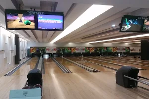 SM Bowling - Lanang image