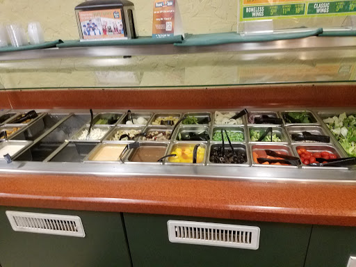 Pizza Restaurant «Round Table Pizza», reviews and photos, 16108 Ash Way, Lynnwood, WA 98087, USA