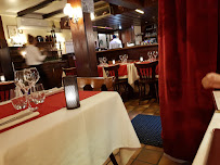 Atmosphère du Restaurant de spécialités alsaciennes La Petite Alsace à Strasbourg - n°15