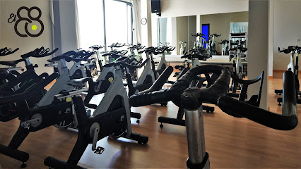 88 Sports Leisure Center Towers - Calle Don Jesús Jiménez, s/n, 05003 Ávila, Spain