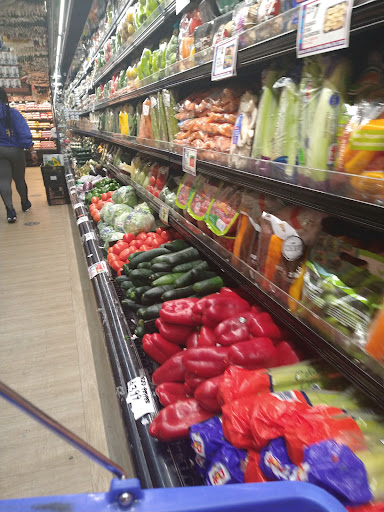 Supermarket «Met Food», reviews and photos, 649 Jackson Ave, Bronx, NY 10455, USA
