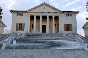 Villa Badoer image