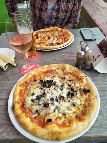No1 Biliárd & Darts Szalon és Pizzéria - Pizza