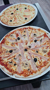 Plats et boissons du Pizzeria Lina pizza à Montauban - n°4