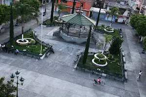 plaza image