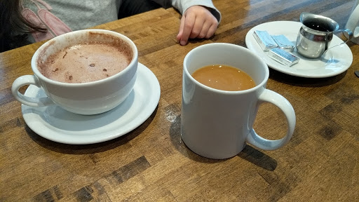 Caterer «La Cuisine Cafe Market & Catering», reviews and photos, 750 E Main St, Branford, CT 06405, USA