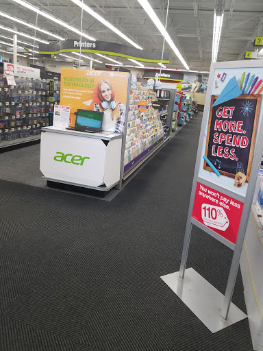 Office Supply Store «Staples», reviews and photos, 1250 Veterans Pkwy, Clarksville, IN 47129, USA