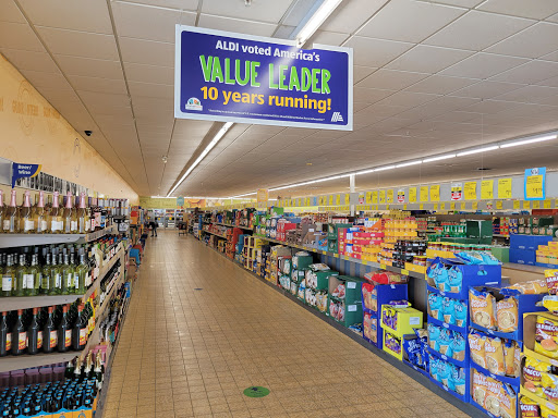 Supermarket «ALDI», reviews and photos, 1200 Southfield Rd, Lincoln Park, MI 48146, USA