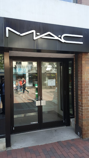 MAC Cosmetics, 66 Church St, Burlington, VT 05401, USA, 