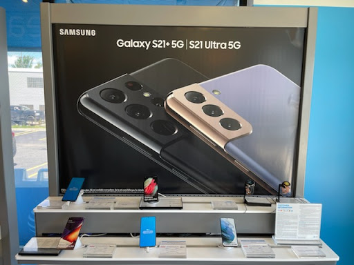 Cell Phone Store «AT&T Authorized Retailer», reviews and photos, 13 N Groesbeck Hwy, Charter Twp of Clinton, MI 48036, USA