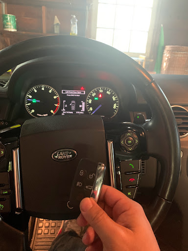 Locksmith «R.O.N Locksmith», reviews and photos, 644 W Addison St, Chicago, IL 60613, USA