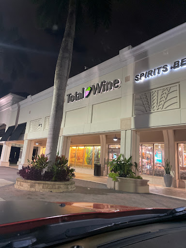 Wine Store «Total Wine & More», reviews and photos, 5050 Town Center Cir, Boca Raton, FL 33486, USA