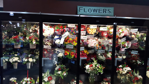 Grocery Store «Family Fresh Market», reviews and photos, 110 W 4th St, New Richmond, WI 54017, USA