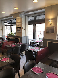 Atmosphère du Restaurant italien Ristorante San Giovanni à Courbevoie - n°4