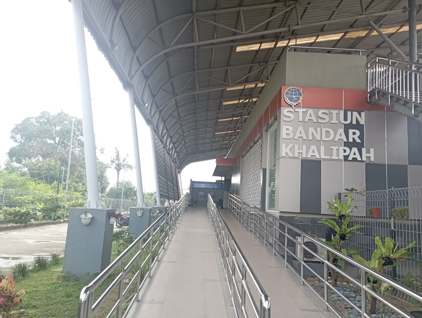 Stasiun Bandar Khalifah Baru Photo