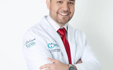 Urólogo en Guayaquil - Dr. Fernando Hernández image