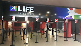 LIFE Cinemas Punta Shopping