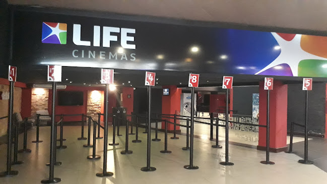 LIFE Cinemas Punta Shopping