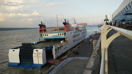 Gerbang Pelabuhan Tanjung Perak