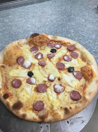 Pepperoni du Pizzas à emporter La calabraise à Mercury - n°3