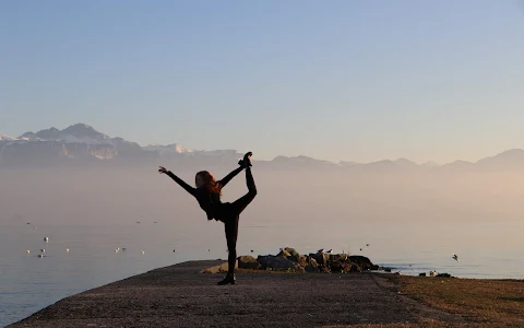 Yogaflowclelia, Lausanne image