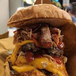 Photo n°4 de l'avis de Stefano. fait le 05/08/2019 à 10:28 sur le  Burger Queen Avellino à Avellino