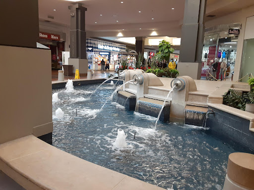 Shopping Mall «Ford City Mall», reviews and photos, 7601 S Cicero Ave, Chicago, IL 60652, USA