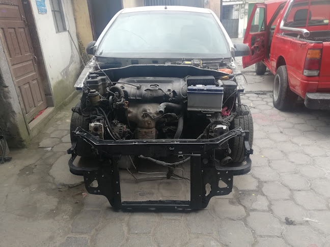 Opiniones de Taller de Enderezada y Pintura "AUTO IDEAL" en Riobamba - Taller de reparación de automóviles