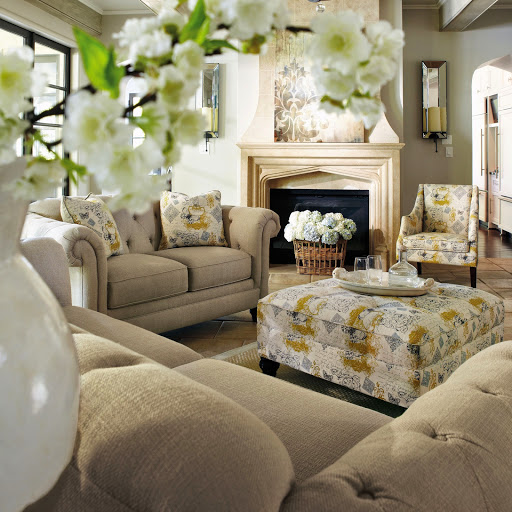 Ashley Furniture HomeStore, 88-12 Queens Blvd, Elmhurst, NY 11373, USA, 