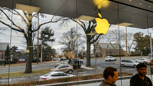 Computer Store «Apple Manhasset», reviews and photos, 1900 Northern Blvd, Manhasset, NY 11030, USA