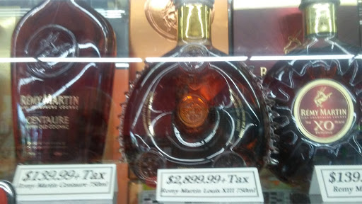 Liquor Store «Liquor Zone», reviews and photos, 3004 E Pioneer Pkwy #200, Arlington, TX 76010, USA