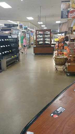 Grocery Store «Kroger», reviews and photos, 1571 N State St, Greenfield, IN 46140, USA