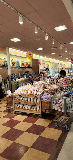 Grocery Store «Market Basket», reviews and photos, 139 Endicott St, Danvers, MA 01923, USA