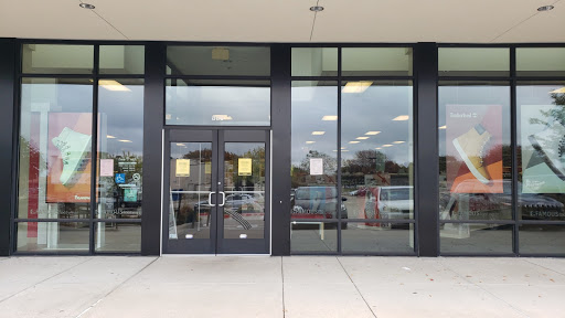 Shoe Store «Famous Footwear», reviews and photos, 2400 Preston Rd, Plano, TX 75093, USA