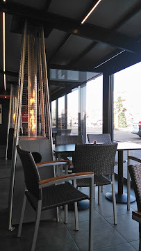 Atmosphère du Restaurant méditerranéen Le Charmy à Valras-Plage - n°10