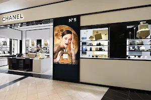 CHANEL FRAGRANCE AND BEAUTY BOUTIQUE image