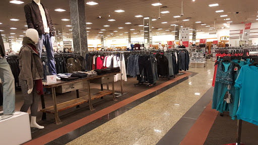 Department Store «Century 21 Department Store», reviews and photos, 1085 Old Country Rd, Westbury, NY 11590, USA