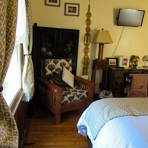 Bed & Breakfast «Red Leaf River Inn», reviews and photos, 146 Chestnut Walk Dr, Waynesville, NC 28786, USA