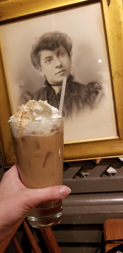 American Restaurant «Cracker Barrel Old Country Store», reviews and photos, 16 Nashua Rd, Londonderry, NH 03053, USA