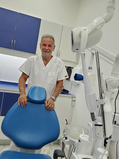Dr Carlos Corral Consultorios Odontológicos