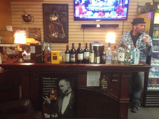 Tobacco Shop «Orange Cigar & More», reviews and photos, 278 Boston Post Rd, Orange, CT 06477, USA